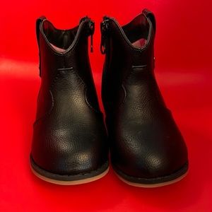 Cat and Jack black toddler booties size 6